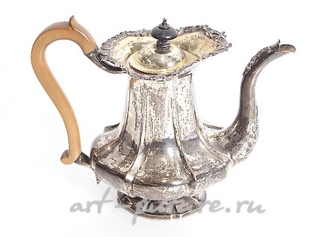 俄罗斯银, 银制咖啡壶，呈波纹状