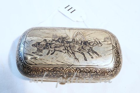 俄罗斯银, 古老的俄罗斯烟斗盒“三马车”