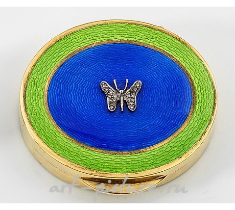 俄罗斯银, 鲜艳的药片盒