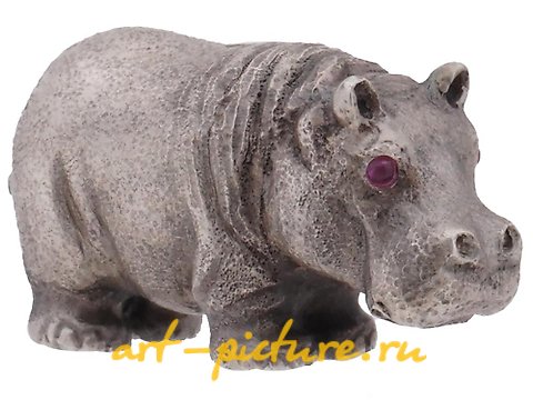俄罗斯银, 俄罗斯的银色河马雕像，眼睛镶嵌着红宝石。