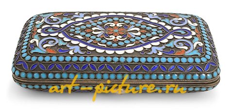 俄罗斯银, 俄罗斯银制雪茄盒，19世纪古斯塔夫·克林格塔制作。