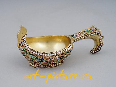 俄罗斯银, 迷你俄罗斯银质镀金和珐琅小壶