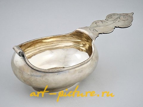 俄罗斯银, Любавин, 1899-1908年。俄罗斯特色形状的银壶。