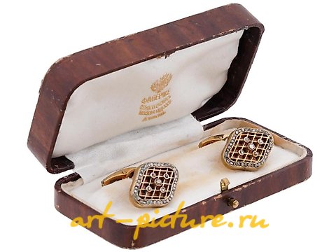 俄罗斯银, 俄罗斯男士银质镶金、珐琅和钻石袖扣，附带盒子。