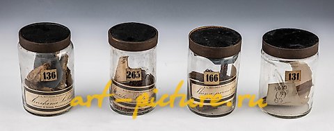 维也纳皇家瓷器, 四个玻璃杯