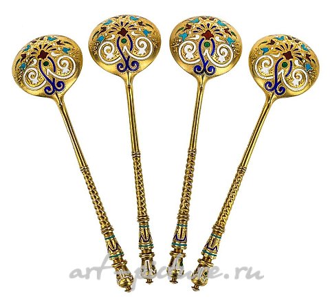 俄罗斯银, 四个俄罗斯银汤匙套装