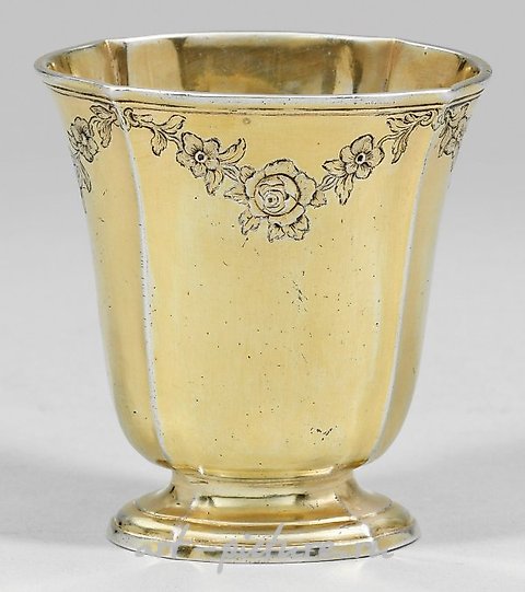 Exquisite Louis XV foot cup