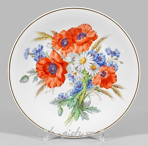 Large wall plate with summery floral decoration