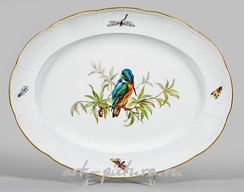 Decorative plate with bird decoration
