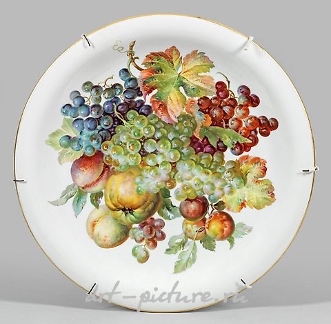 "Large Meissen wall plate with fruit decoration in the style of"