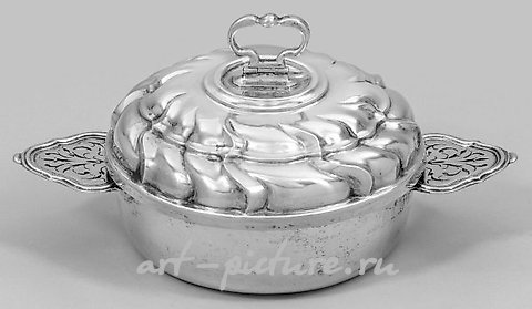 Small Baroque ladies' bonnet box