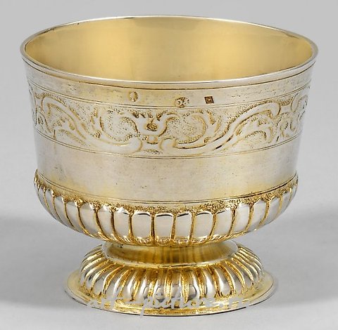 Small Baroque footstool