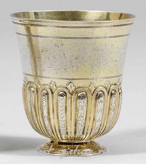 巴洛克风格的脚杯