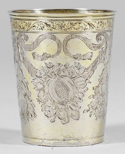 精致的汉堡巴洛克酒杯