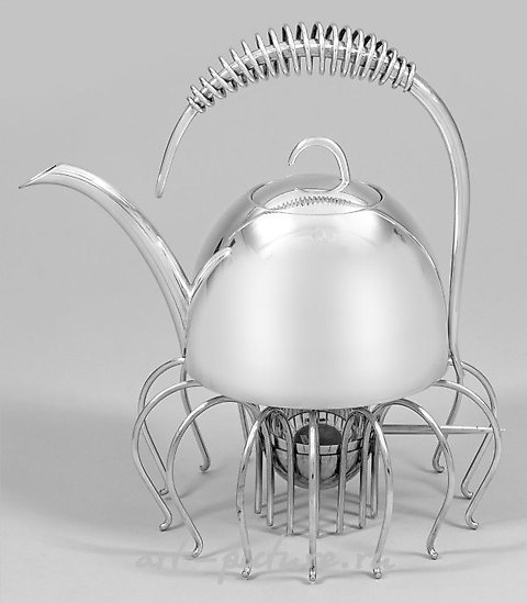 Teapot with Rechaud "Medea" and "Medusa"