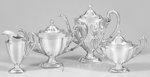 以高雅的方式提供咖啡和茶的服务