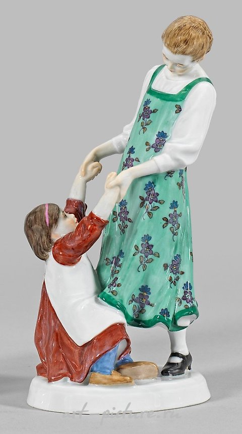Art Nouveau - Figure Group "Two Children Dancing"