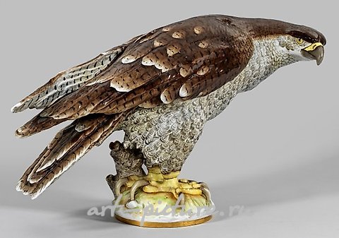 Lot 580: Monumental Animal Sculpture "Eagle"