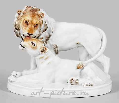 Lot 588: Lion Group