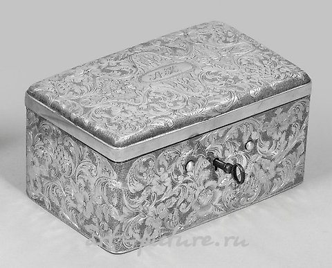 精致的比德迈尔糖盒