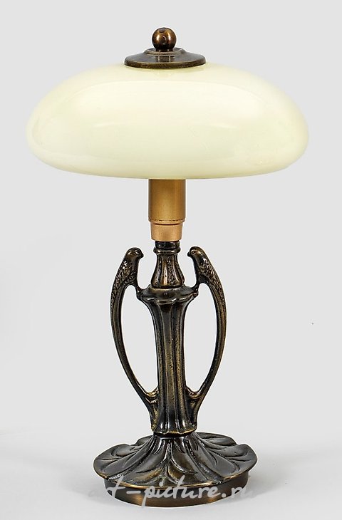 小型的青年风格台灯