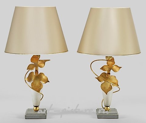 A pair of table lamps