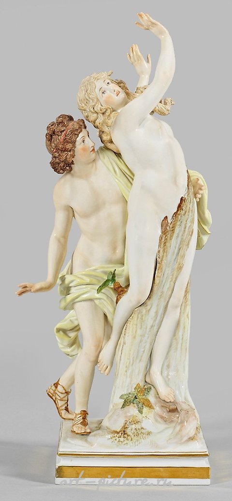 Mythological figure group "Apollo and Daphne"