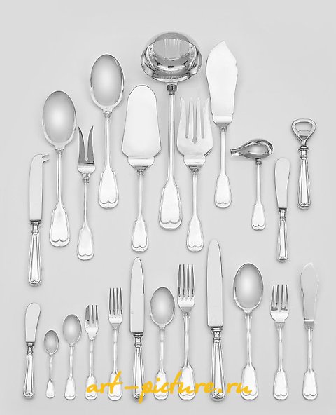 Extensive tableware set for 12 persons.