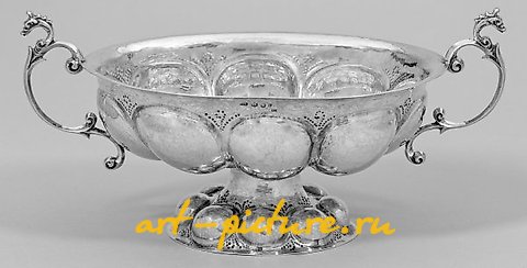 Branntweinschale im Barockstil translates to "Brandy bowl in Baroque style" in English.