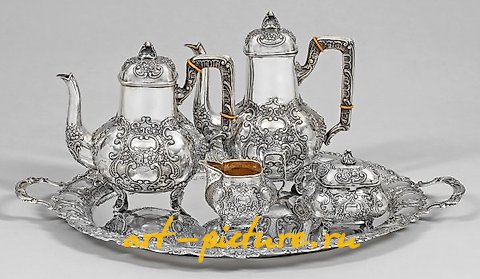 Extensive Coffee and Tea Service in Rococo Style