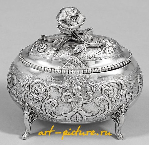 Great Rococo Sugar Box