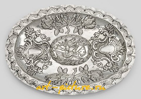 Rare, large Baroque display