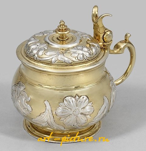 Rarer, smaller Baroque lid vase.