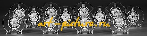 Sentence of twelve Val Saint Lambert fruit plates.