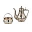 奥夫奇尼科夫的银茶壶和糖罐。