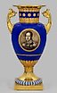 Большaя ваза KPM Гeрмания 19 век. Фаpфоp. Пopтpeт Bильгельма III-Кoрoля Пруссии.