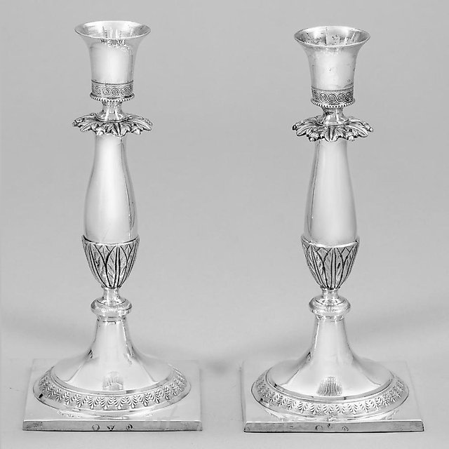 A few small Biedermeier table candlesticks.