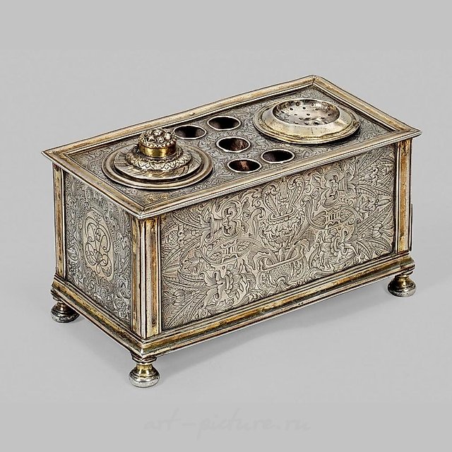 Historically significant Renaissance writing case