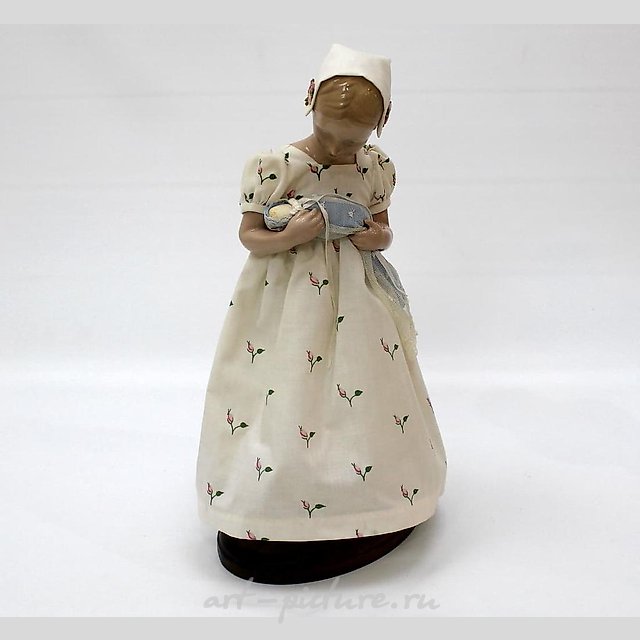 Годовая фарфоровая кукла Мария Mary​.​ Bing & Grondahl
