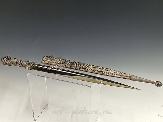 ПРЕКРАСНЫЙ РУССКИЙ КИНЖАЛ С РУКОЯТЬЮ Из ЧЕРНЕНОГО СЕРЕБРА