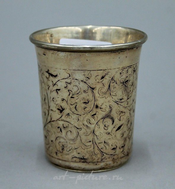 俄罗斯银杯。高度8.5厘米。重量101克。