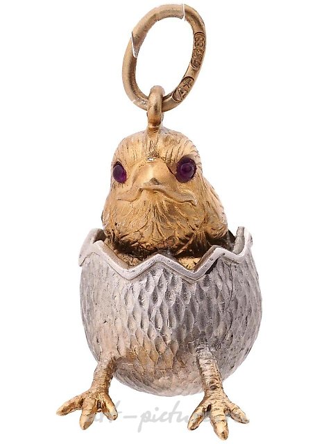 RUSSIAN 84 GILT SILVER RUBY CHICKEN EGG PENDANT