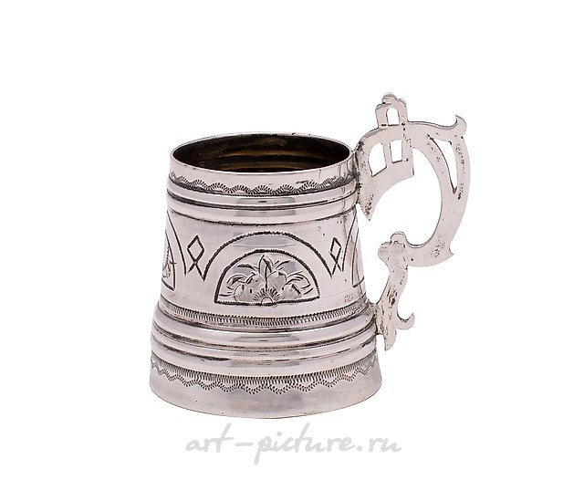 A Victorian silver christening tankard, made by William Evans.