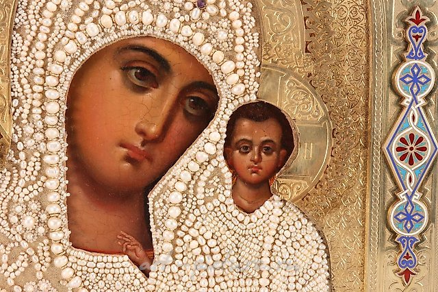 Русская серебряная и эмалевая икона.