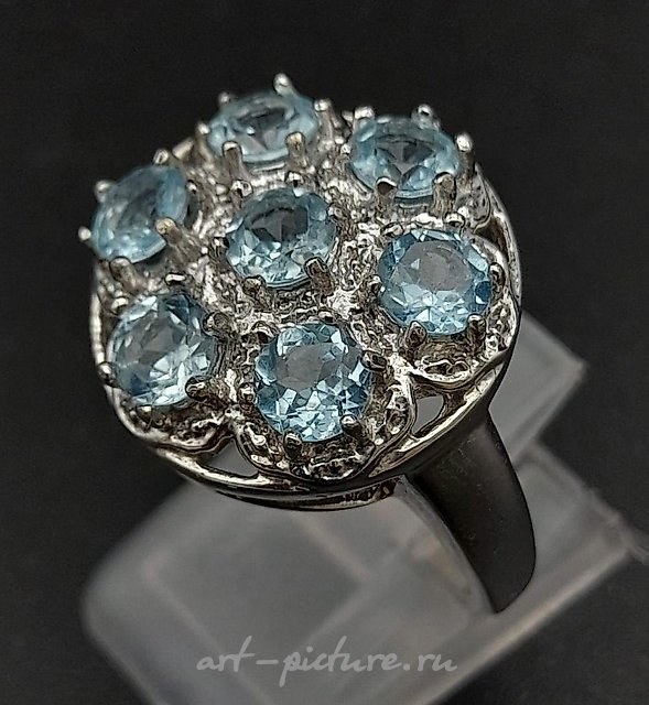 Серебряное кольцо с русским апатитом