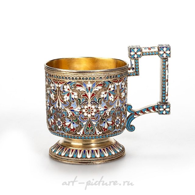 A LATE 19TH/ EARLY 20TH CENTURY RUSSIAN SILVER-GILT AND ENAMEL...