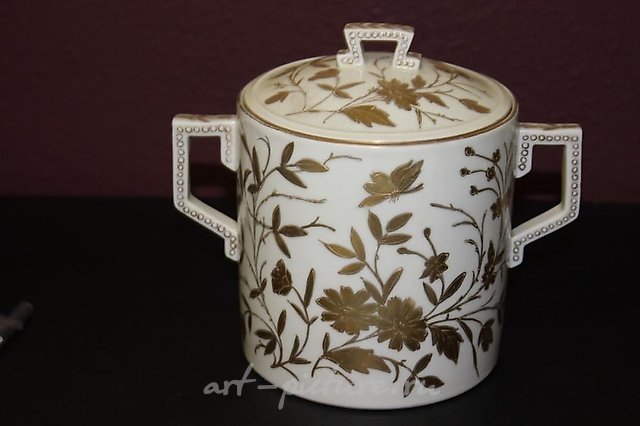 A Royal Vienna (?) Beehive Shield Mark Jar