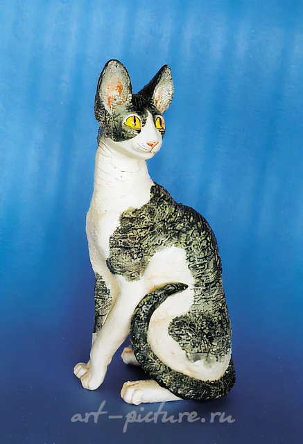 Кошка, 1999, фаянс, подглазурная роспись, 35x18х16