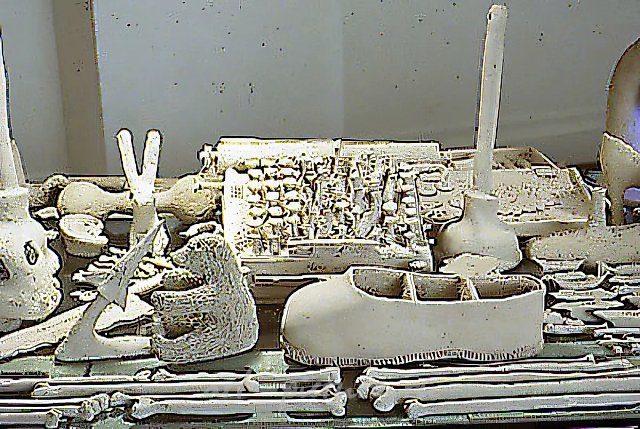 Серая материя, 1999, Огнеупорная глина,