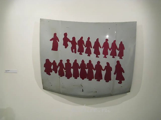 Капот, 2009, металлический капот «Волги», масло